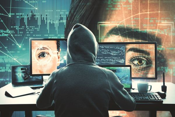 Atak sieciowy - Przestarzały CMS nie ma szans z wykwalifikowanym intruzem